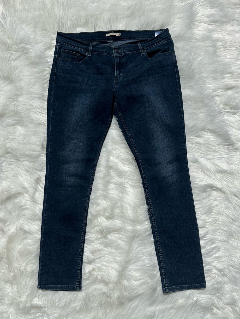 Levi’s 524 Skinny Jeans